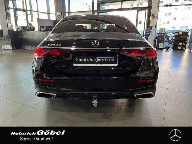 Gebraucht Mercedes E220 AMG line 197 PS (144 kW) 2026