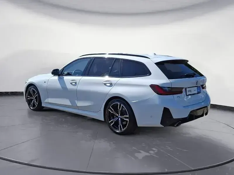 Gebraucht BMW 320 M Sport 184 PS (135 kW) 2025 Weiß Kombi