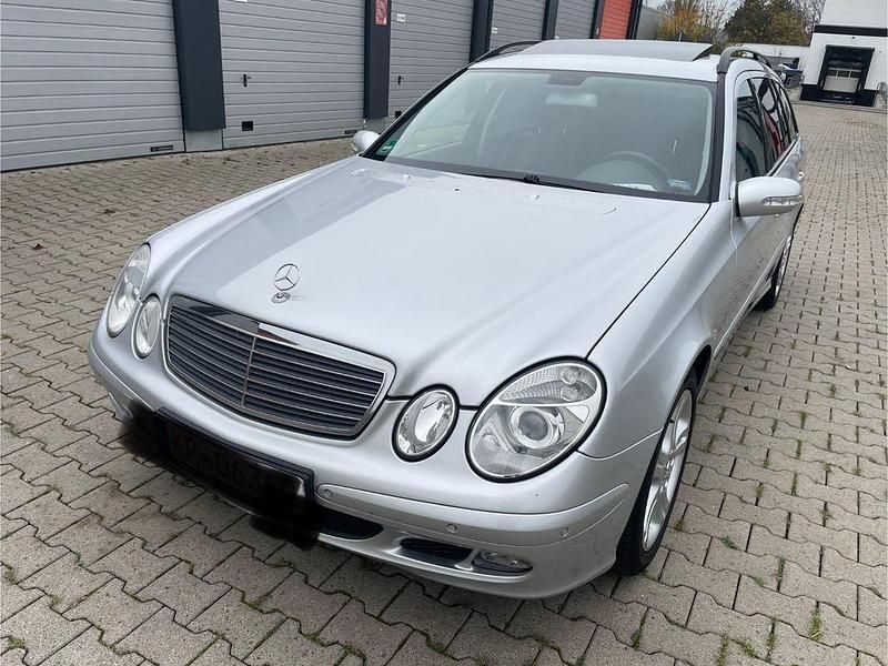 Gebraucht Mercedes E200 Sport Edition 163 PS (119 kW) 2005 Silber Kombi