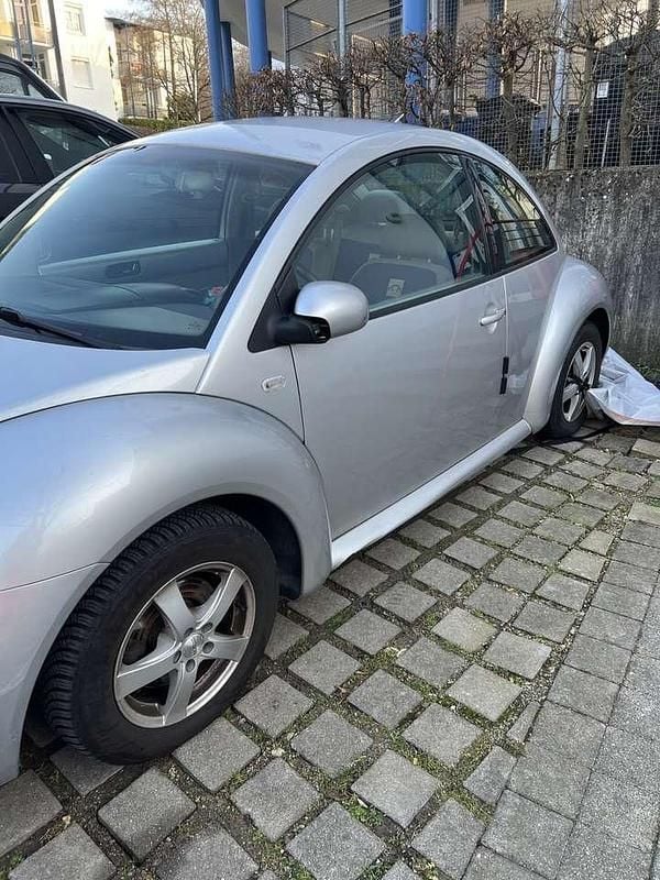Gebraucht VW Beetle 102 PS (75 kW) 2000 Silber Kleinwagen