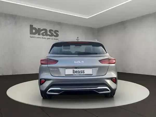 Neu Kia Ceed 150 PS (110 kW) 2025 Lunarsilber met. Kleinwagen