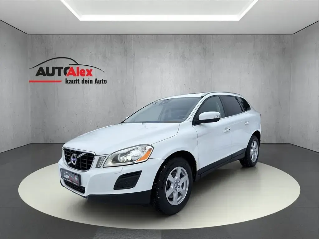Używany Volvo XC60 163 KM (119 kW) 2012 Biały SUV