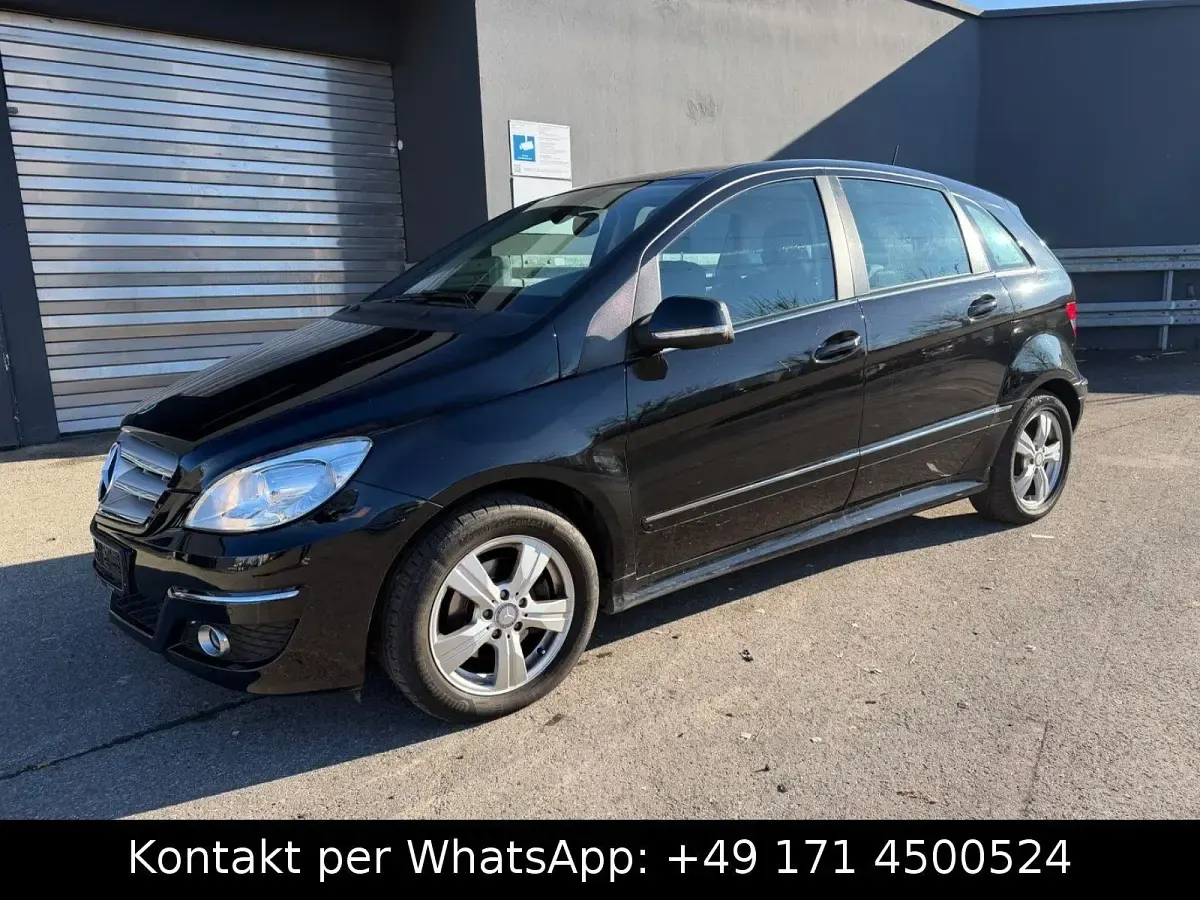 Gebraucht Mercedes B200 136 PS (100 kW) 2009 Schwarz Van / Kleinbus