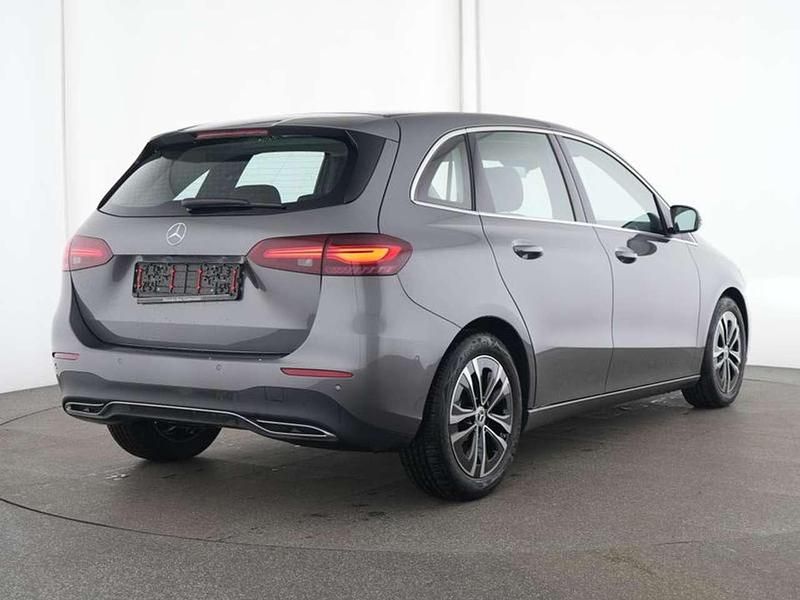 Gebraucht Mercedes B250 Progressive 224 PS (164 kW) 2025 Metalliclack mountaingrau Van / Kleinbus