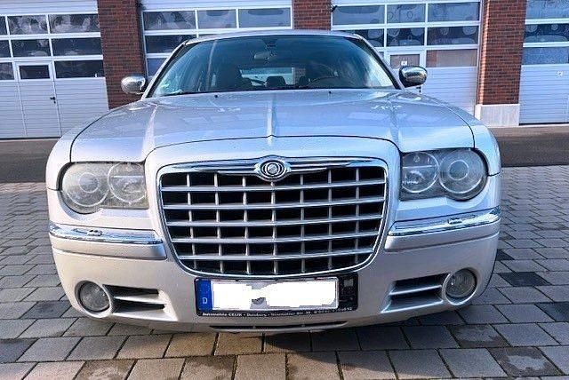 Silber Gebraucht 2006 Chrysler 300C Touring Kombi | 3.900 € (Guter Preis) - Bild 1/4