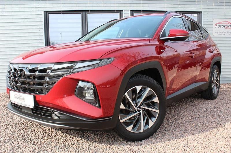 Gebraucht Hyundai Tucson Trend 150 PS (110 kW) 2021 Rot SUV