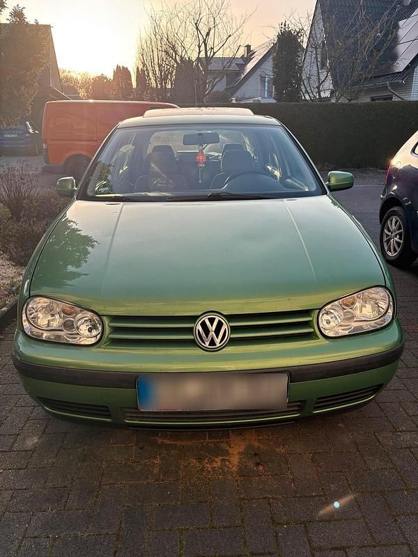 Gebraucht VW Golf IV 75 PS (55 kW) 1999 Grün Kleinwagen