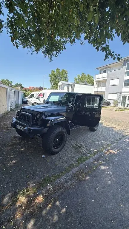 Gebraucht Jeep Wrangler Sahara 200 PS (147 kW) 2012 Schwarz SUV