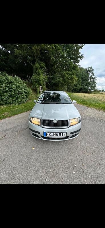 Silber Gebraucht 2006 Skoda Fabia Kleinwagen | 1.800 € (Fairer Preis) - Bild 1/4