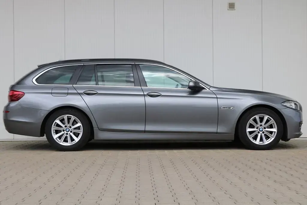 Gebraucht BMW 520 Performance 190 PS (139 kW) 2014 Grau Limousine