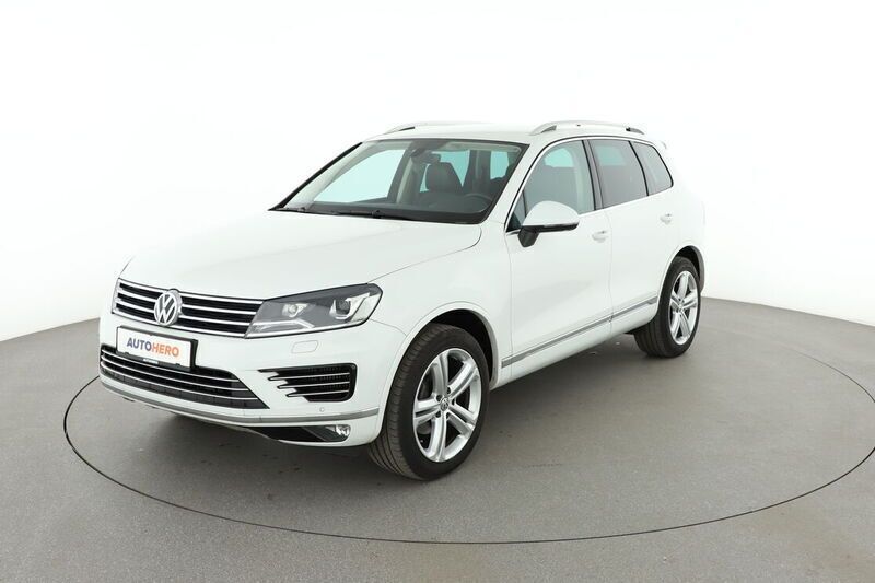 Weiß Gebraucht 2017 VW Touareg Terrain Tech SUV | 29.790 € (Fairer Preis) - Bild 1/4