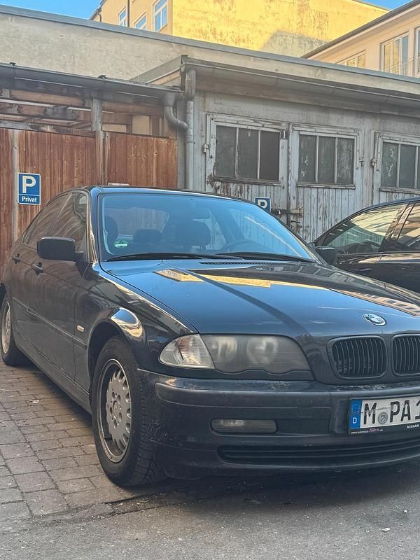 Gebraucht BMW 316 141 PS (103 kW) 2000 Schwarz Limousine