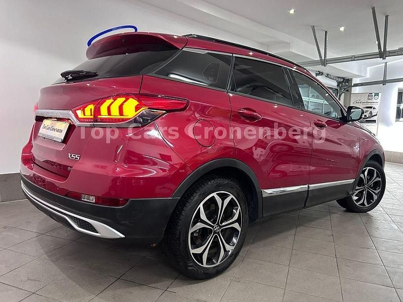 Gebraucht Baic X55 136 PS (100 kW) 2021 Rot SUV