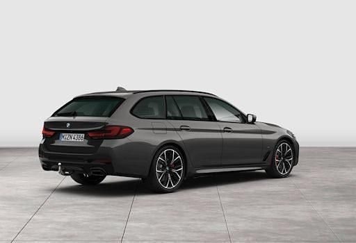Gebraucht BMW 540 Shadowline 340 PS (250 kW) 2022 Grau Kombi
