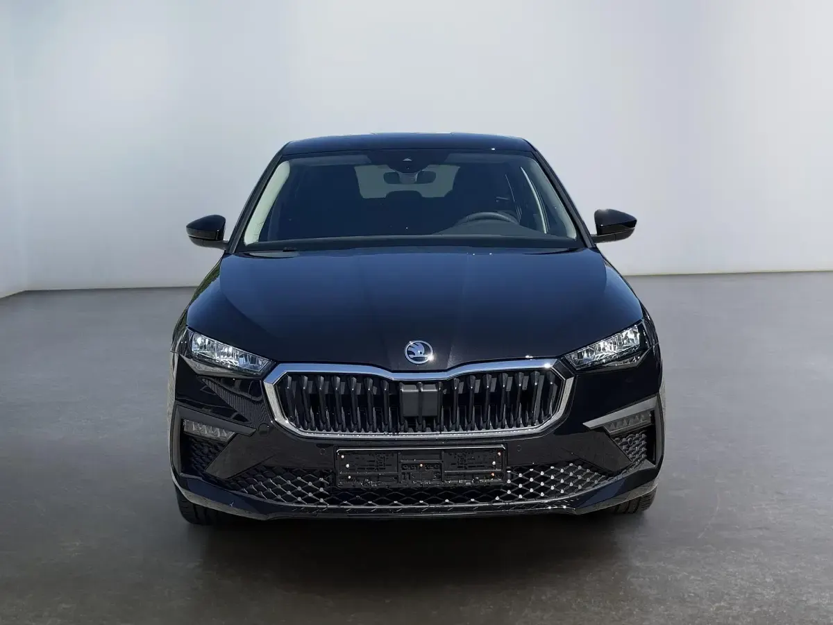 Neu Skoda Scala 150 PS (110 kW) 2026 Magic schwarz metallic Kleinwagen