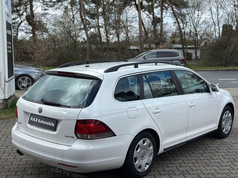 Gebraucht VW Golf VII 140 PS (102 kW) 2012 Weiß Kombi