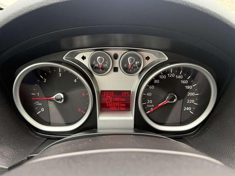 Gebraucht Ford Kuga Titanium 140 PS (102 kW) 2011 Midnight skygrau metallic SUV