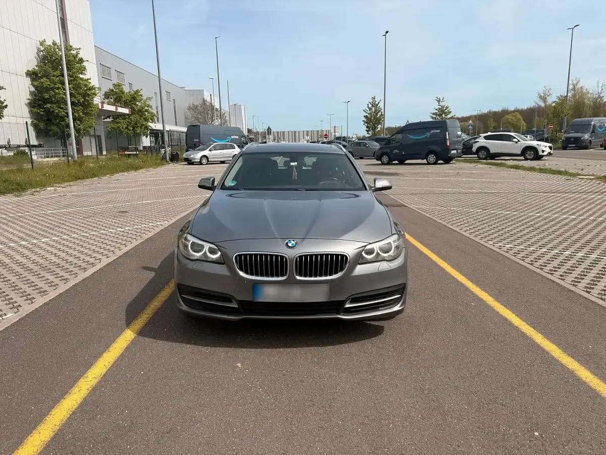 Gebraucht BMW 530 258 PS (189 kW) 2016 Grau Kombi