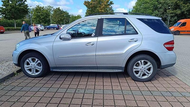 Gebraucht Mercedes ML320 Edition 224 PS (164 kW) 2007 SUV