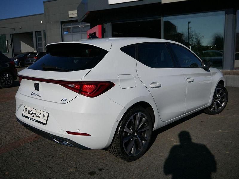 Gebraucht Seat Leon FR 150 PS (110 kW) 2025 Weiß Limousine