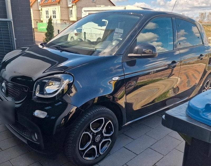 Gebraucht Smart ForFour Electric Drive 60 kW (82 PS) 2019 Schwarz Kleinwagen