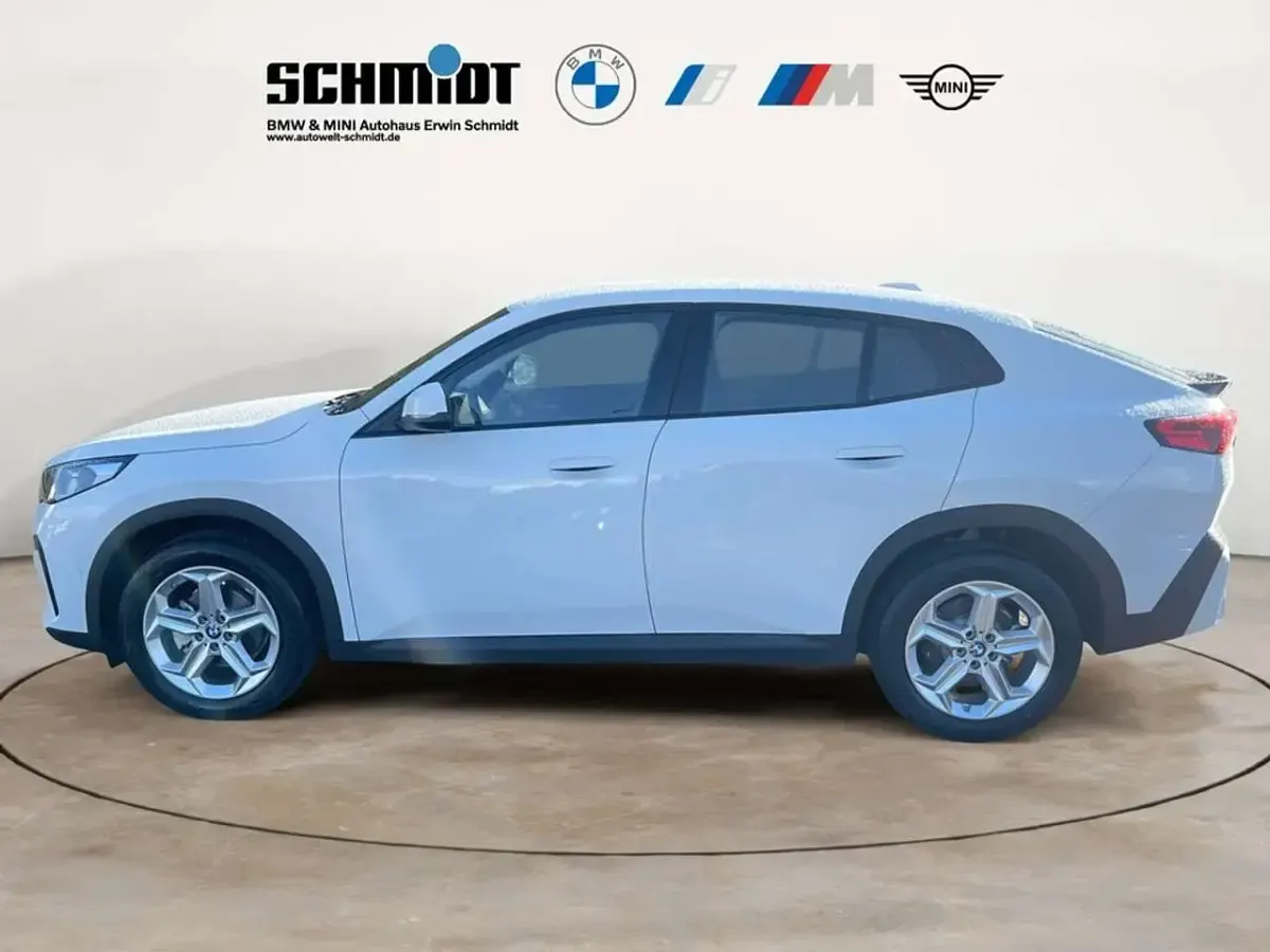 Gebraucht BMW X2 163 PS (119 kW) 2025 Alpinweiß SUV