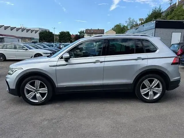 Gebraucht VW Tiguan IQ Drive 150 PS (110 kW) 2023 Reflexsilber SUV