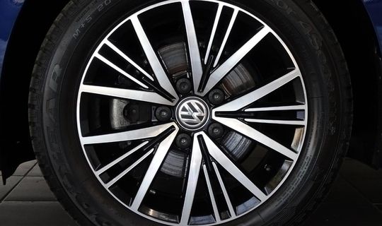 Verkauft Vw Golf Sportsvan Allstar 1 2 Gebraucht 17 8 990 Km In Stade