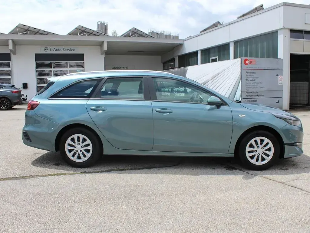 Gebraucht Kia Ceed Sportswagon Attract 120 PS (88 kW) 2022 Grau Kombi
