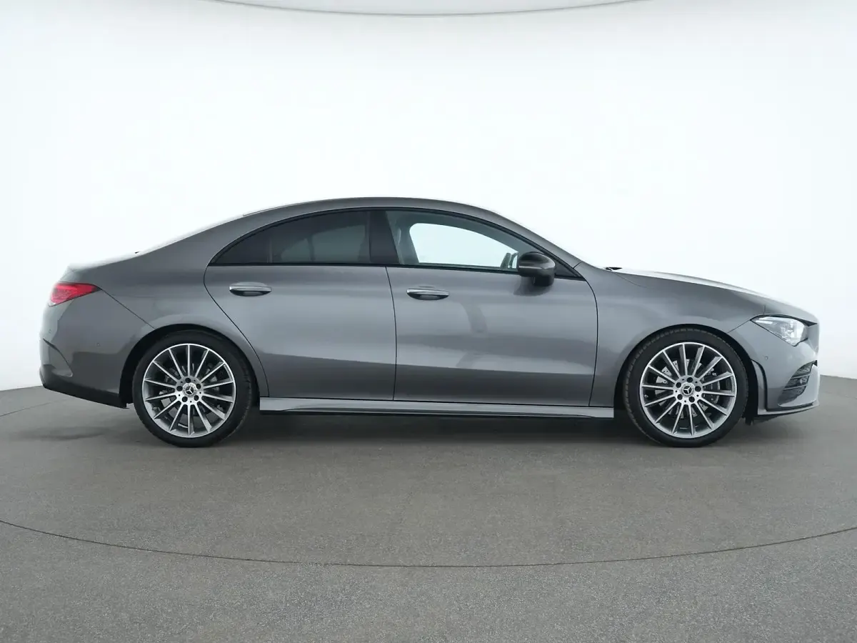Gebraucht Mercedes CLA220 AMG line 190 PS (139 kW) 2023 Mountaingrau Coupé