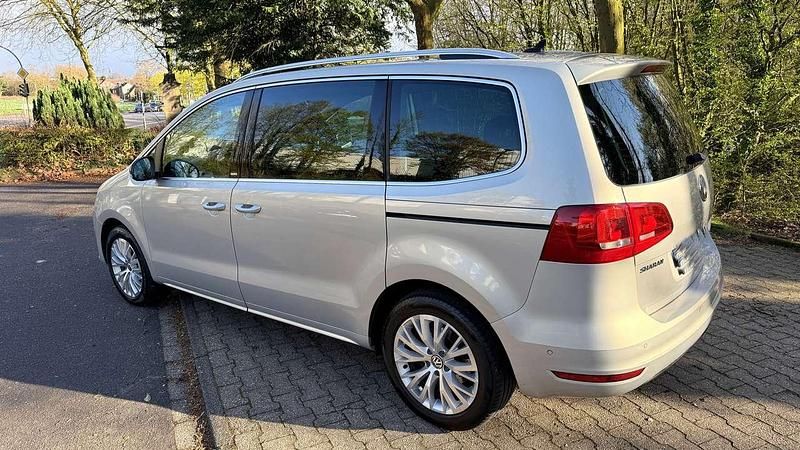 Gebraucht VW Sharan Highline 170 PS (125 kW) 2011 Silber Van / Kleinbus
