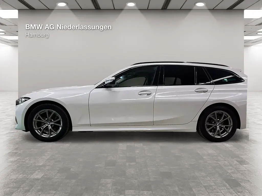 Gebraucht BMW 318 Sport Line 150 PS (110 kW) 2023 Weiß Kombi