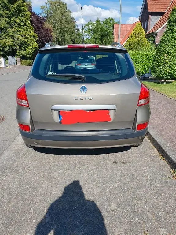 Gebraucht Renault Clio Dynamique 101 PS (74 kW) 2008 Beige Limousine