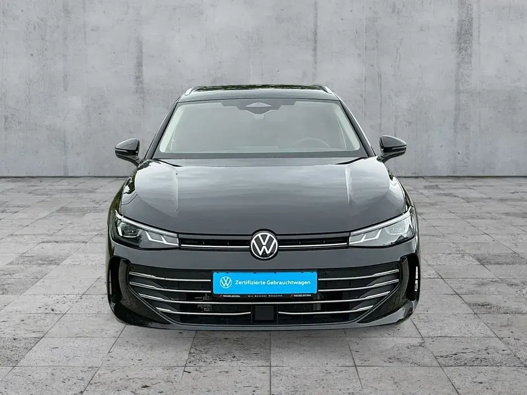 Gebraucht VW Passat Business 204 PS (150 kW) 2025 Schwarz Kombi