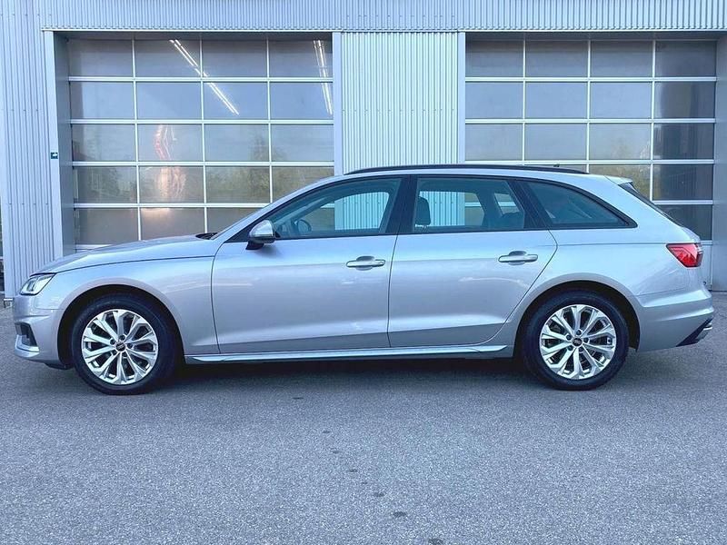 Gebraucht Audi A4 Advanced 163 PS (119 kW) 2022 Silber Kombi