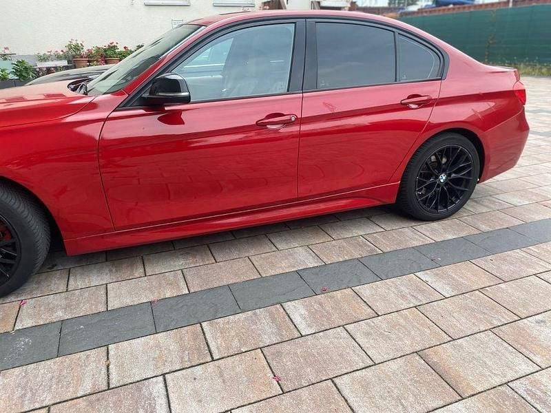 Gebraucht BMW 328 Performance 258 PS (189 kW) 2015 Rot Limousine
