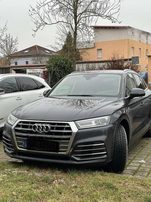 Grau Gebraucht 2020 Audi Q5 S-Line SUV | 25.950 € (Superpreis) - Bild 1/4