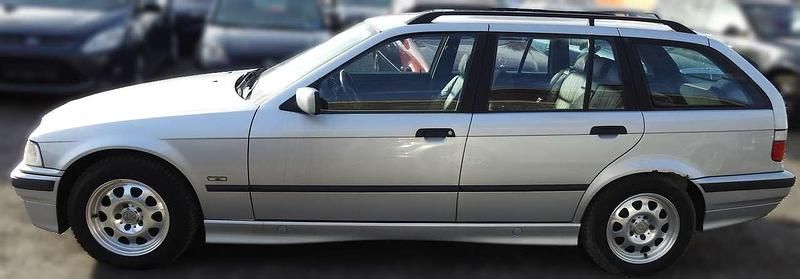 Gebraucht BMW 320 Sport Line 150 PS (110 kW) 1999 Silber Kombi