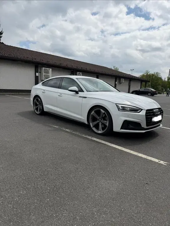 Gebraucht Audi A5 S-Line 190 PS (139 kW) 2019 Weiß Coupé