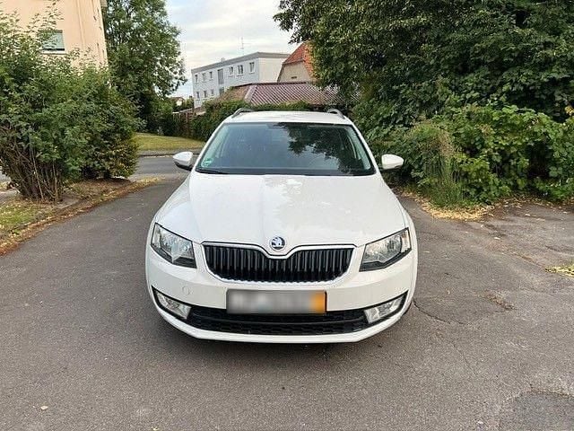 Gebraucht Skoda Octavia 150 PS (110 kW) 2016 Weiß Kombi