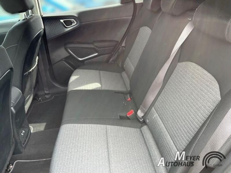 Gebraucht Kia Soul EV Vision 100 kW (136 PS) 2023 Clear white/inf. red t SUV