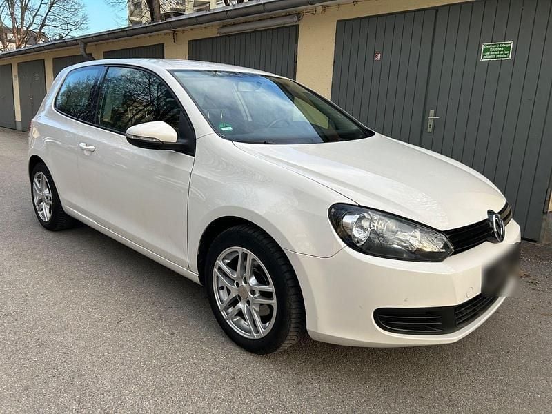 Gebraucht VW Golf VI Trendline 80 PS (58 kW) 2009 Weiß Kleinwagen