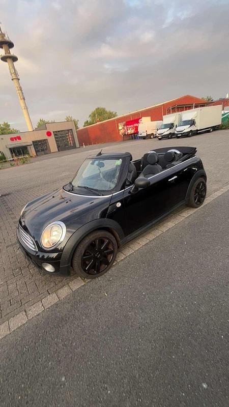Schwarz Gebraucht 2010 Mini One Cabriolet Cabrio | 5.950 € (Fairer Preis) - Bild 1/4