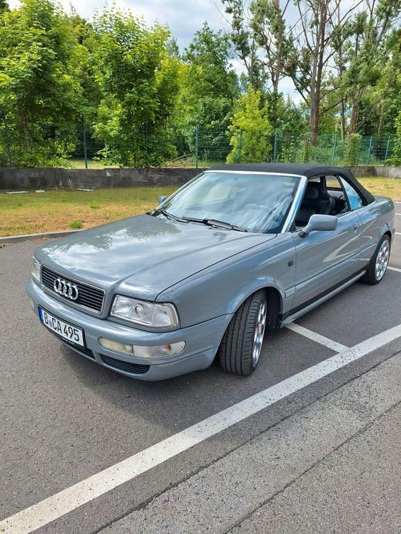 Grau Gebraucht 1995 Audi Cabriolet Sport Cabrio | 6.900 € - Bild 1/4