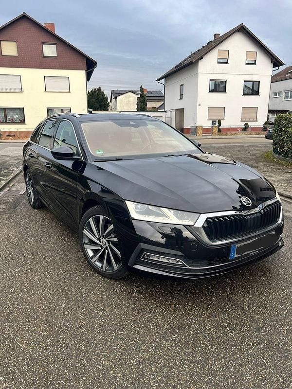 Schwarz Gebraucht 2020 Skoda Octavia Kombi | 20.799 € (Etwas zu teuer) - Bild 1/4