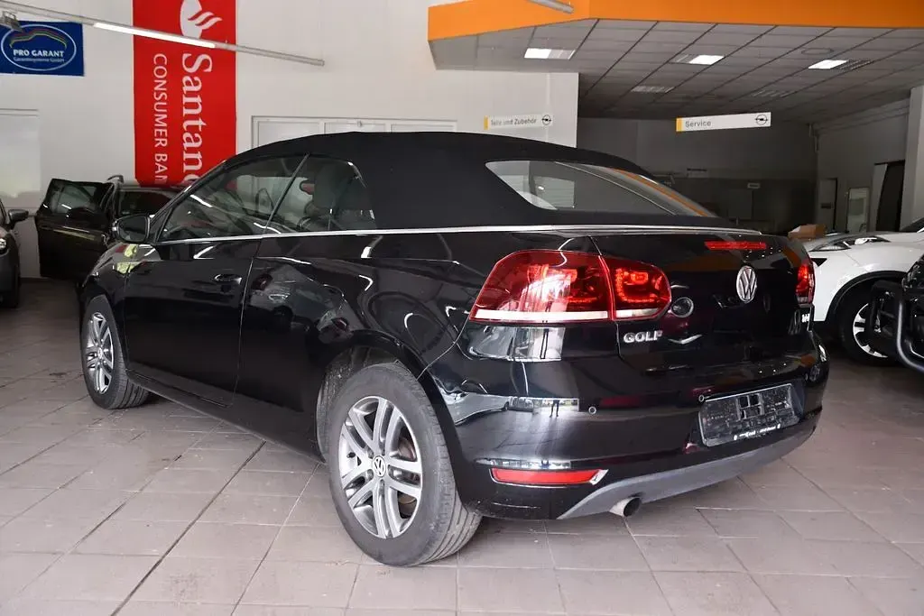 Gebraucht VW Golf Cabriolet 105 PS (77 kW) 2012 Schwarz Cabrio