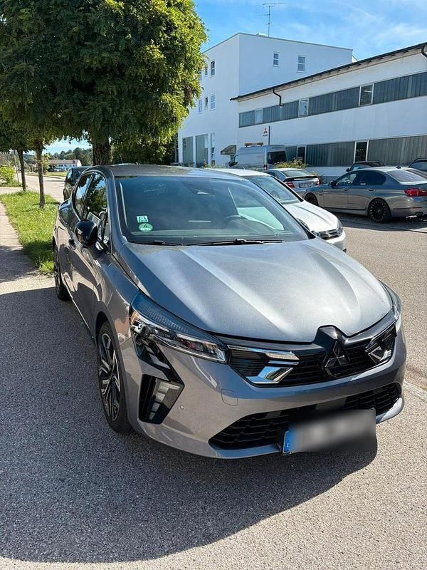 Grau Gebraucht 2024 Mitsubishi Colt Top Limousine | 18.950 € (Fairer Preis) - Bild 1/4