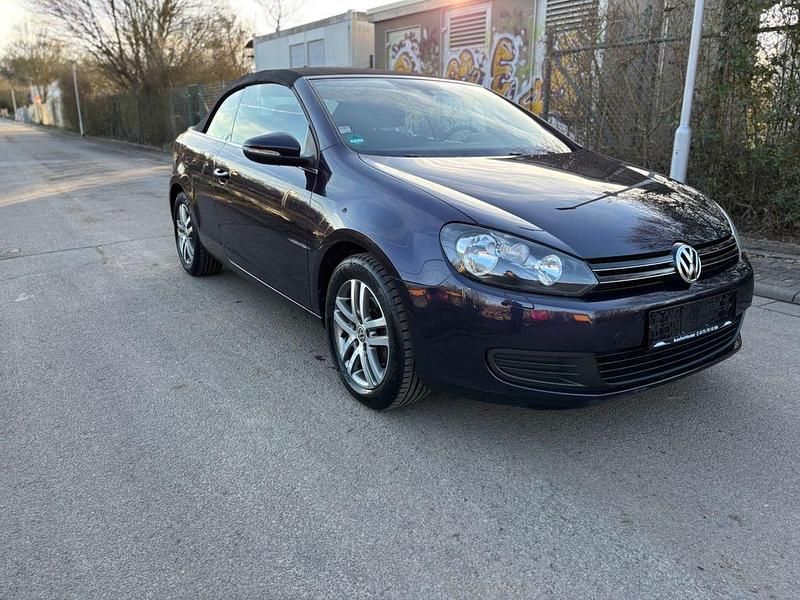 Gebraucht VW Golf Cabriolet Basis 105 PS (77 kW) 2012 Violet Cabrio
