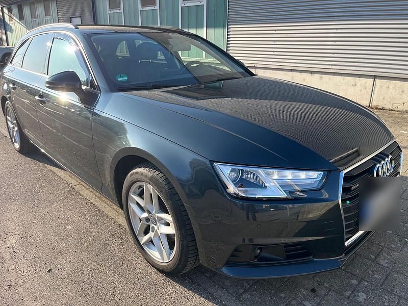 Gebraucht Audi A4 Ambiente 190 PS (139 kW) 2016 Grau Kombi
