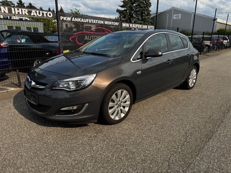 Grau Gebraucht 2013 Opel Astra Limousine | 3.850 € (Fairer Preis) - Bild 1/4